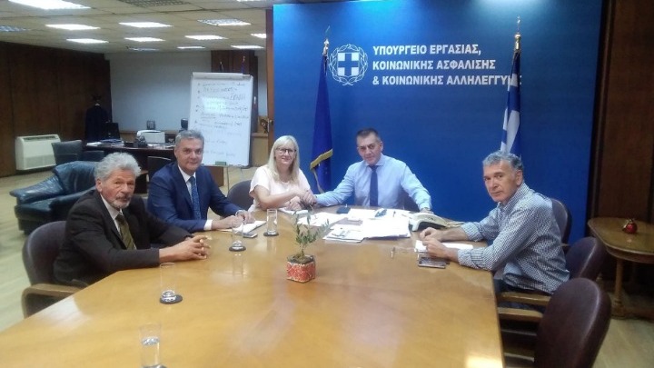 Βρούτσης:Πρώτα η υγεία και η ασφάλεια των εργαζομένων