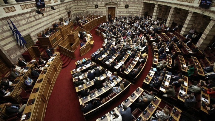 Πυρά κατά της κυβέρνησης από Πολάκη, Παπά και Τζανακόπουλο