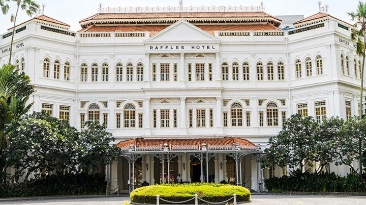 Το Raffles Singapore άνοιξε ξανά μετά από διετή ανακαίνιση