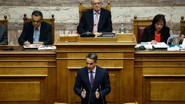 Μητσοτάκης: Οι κατηγορίες σας προσβάλλουν τον ελληνικό λαό