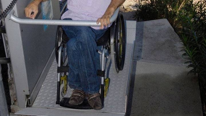 Καινούργιο αναβατόριο για ΑμεΑ στην Ακρόπολη