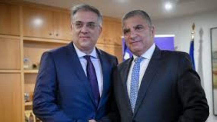 Αίτημα Θεοδωρικάκου και Πατούλη για έλεγχο αθλητικών εγκαταστάσεων και παιδικών χαρών