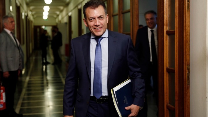 “Καταργούμε ιδεοληπτικές διατάξεις”