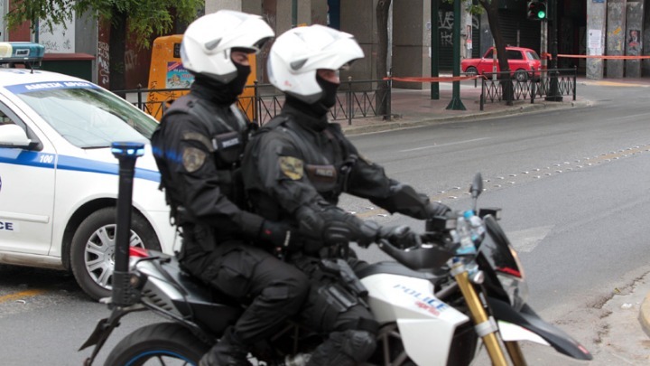 Συλλήψεις 9 ατόμων για ναρκωτικά και κλοπές