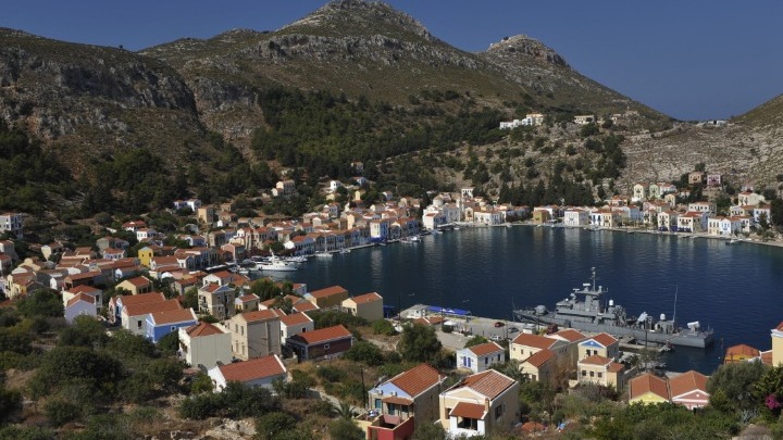 Ο Καραγκιόζης «ταξιδεύει» στην άκρη του Αιγαίου