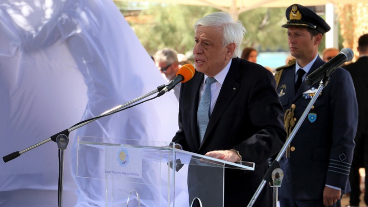 Ο Πρ. Παυλόπουλος για το Μνημείο του Σμυριδεργάτη στη Νάξο