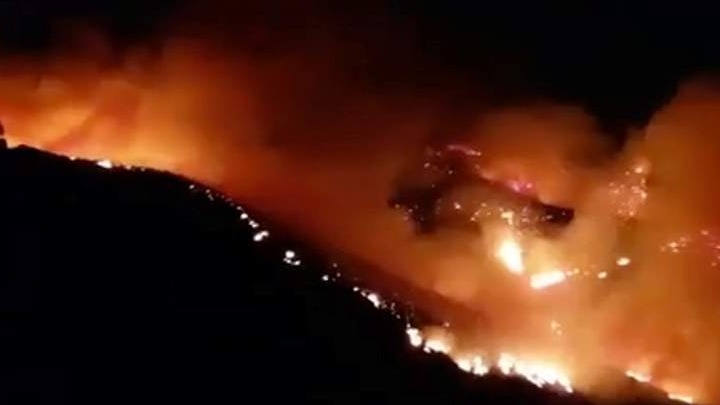 Ισπανία: Συνεχίζεται η μάχη με τις φλόγες στη Γκραν Κανάρια