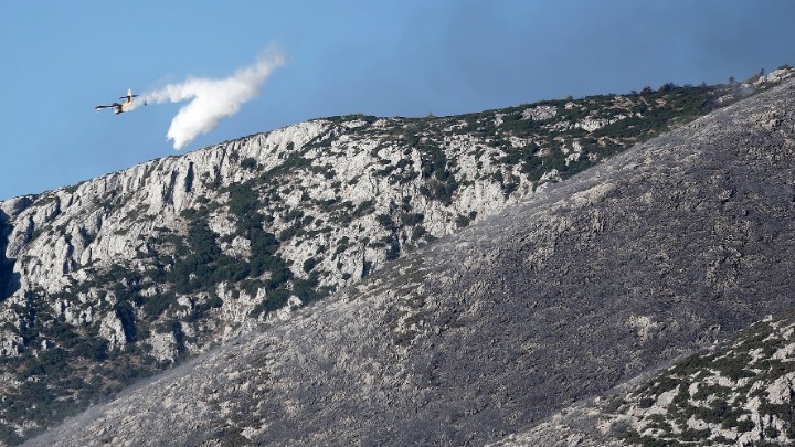 Υπό μερικό έλεγχο η πυρκαγιά στον Υμηττό