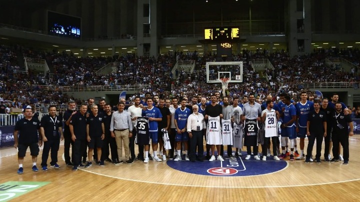 Βραβείο στους παίκτες που έφεραν την πρόκριση