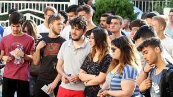 Τα παιδιά κάνουν τους γονείς πιο χαρούμενους, αλλά μόνο αφότου ανεξαρτητοποιηθούν