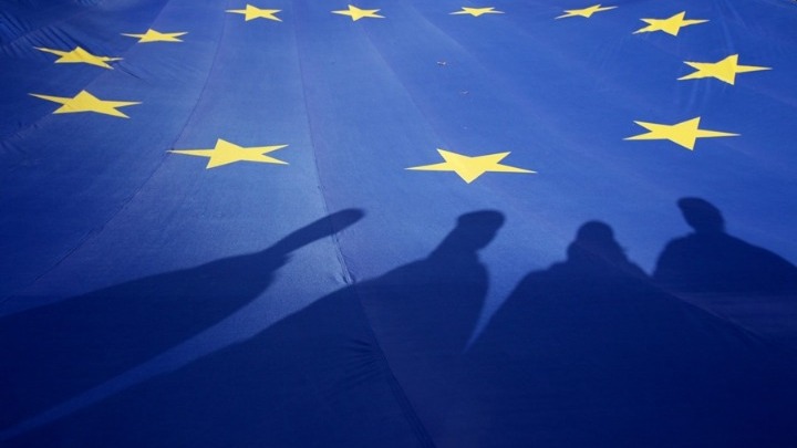 Φερχόφστατ: «Η ΕΕ δεν θα διαπραγματευθεί μία εμπορική συμφωνία»