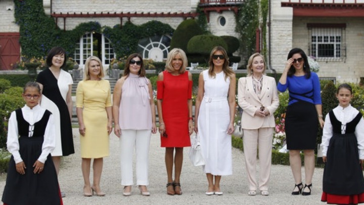 G7: Οι “πρώτες κυρίες” αφιέρωσαν τη μέρα τους στην προστασία των ωκεανών