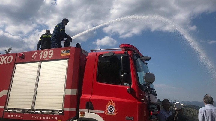Σε εξέλιξη πυρκαγιά στο Πεταλίδι Μεσσηνίας