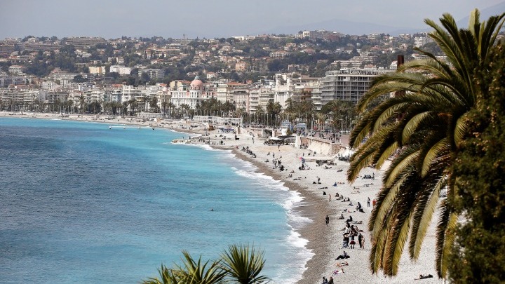 «Λαβράκια» σε ελέγχους της ΑΑΔΕ σε τουριστικά καταλύματα σε Κυκλάδες, Ιόνιο και Δωδεκάνησα