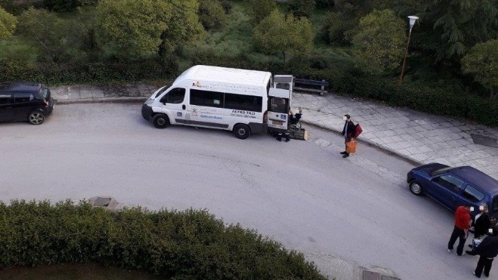 ΠΟΕΔΗΝ: Ιδιωτικά ασθενοφόρα αποκομίζουν παράνομα τεράστια κέρδη