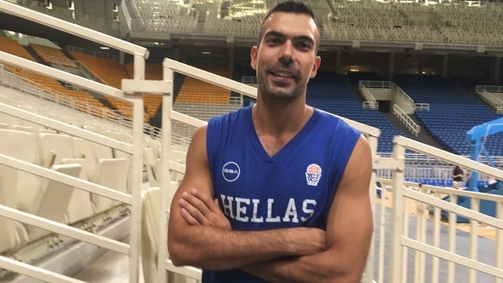 Παίζει με Μαυροβούνιο ο Σλούκας