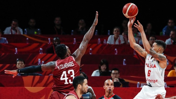 Με το… δεξί η Πολωνία, 80-69 την Βενεζουέλα