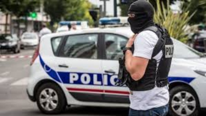 Επίθεση με μαχαίρι στα περίχωρα της Λυών