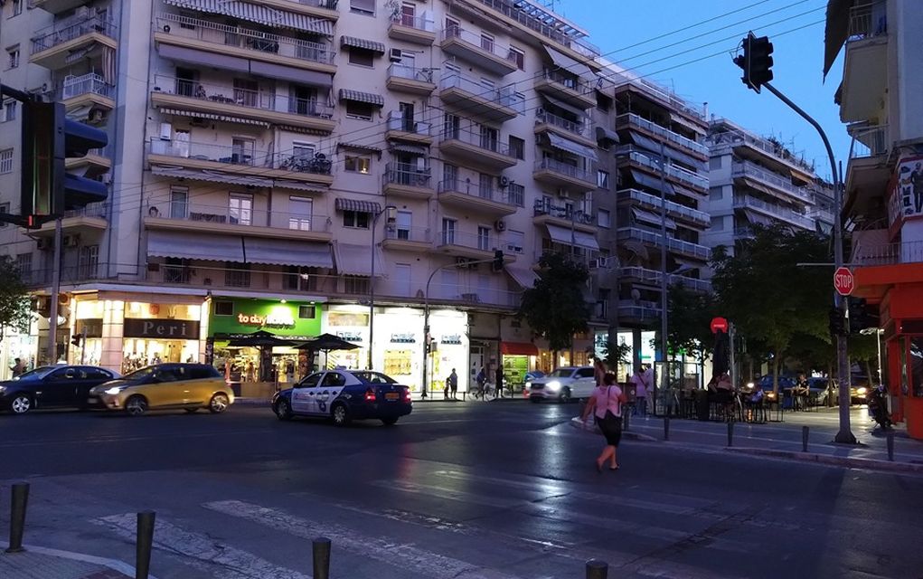 Αλαλούμ με το φανάρι της Μπότσαρη