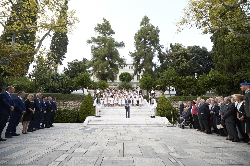 ΣΥΡΙΖΑ: Βλέπουν κάποιον από το ΚΙΝΑΛ επόμενο ΠτΔ