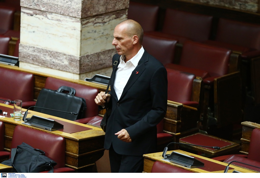 Βαρουφάκης για 28η Οκτωβρίου: Να μην ξαναριζώσει ο φασισμός ποτέ πια στην Ελλάδα, στην Ευρώπη, στον κόσμο