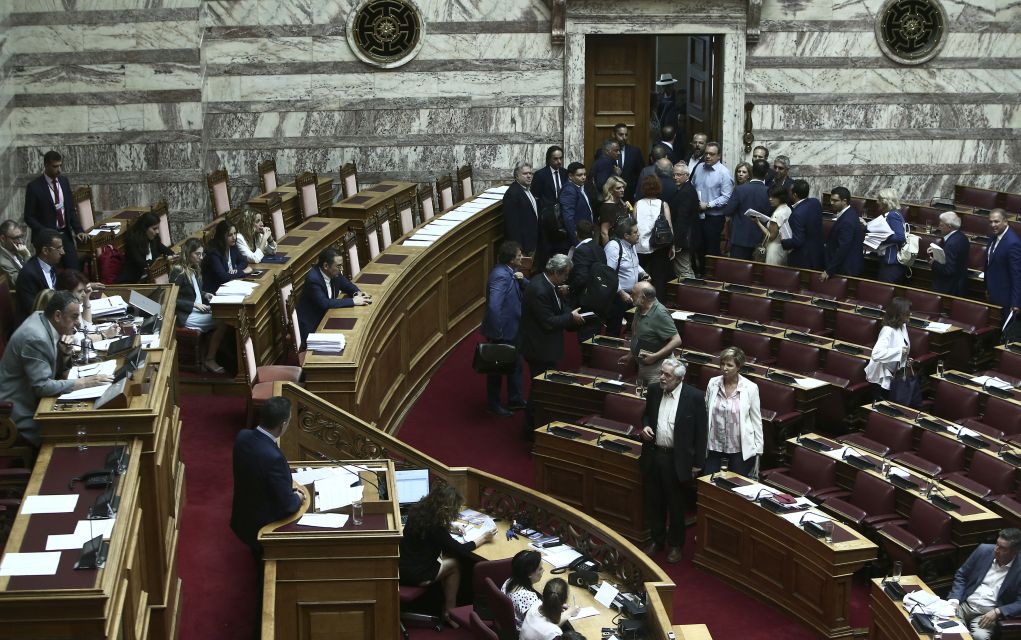 Ένταση φέρνει η κατάργηση βάσιμου λόγου απόλυσης