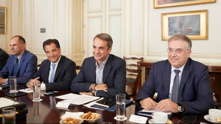 Συνάντηση πρωθυπουργού με τους περιφερειάρχες