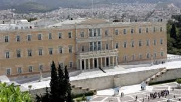 Ψηφίστηκαν αλλαγές για Διάσκεψη Προέδρων και Εθνική Αρχή Διαφάνειας