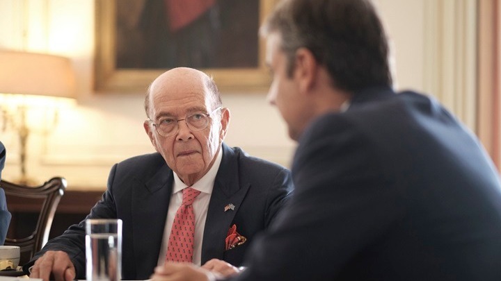 Γουίλμπουρ Ρος: Kυβέρνηση με αίσθηση του επείγοντος