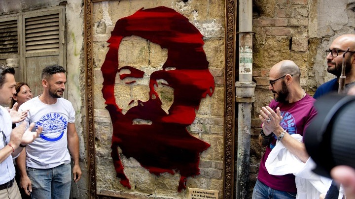 Η Νάπολη τιμά τον Μπαντ Σπένσερ