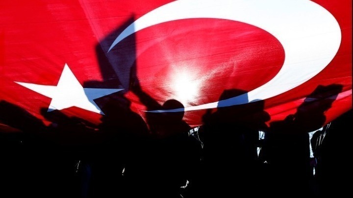 Τουρκία: Ο Αλί Μπαμπατσάν θα ιδρύσει νέο κόμμα πριν το τέλος του έτους