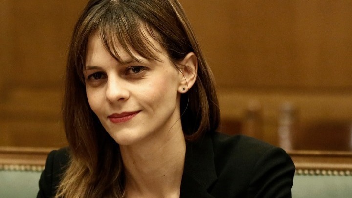 Έφη Αχτσιόγλου: Η ΝΔ απέρριψε χωρίς επιχειρήματα τη στρατηγική μείωσης των πλεονασμάτων