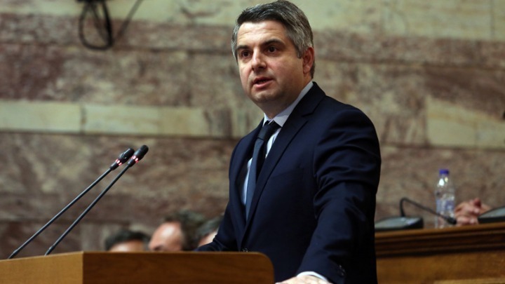 Οδ. Κωνσταντινόπουλος: «Ο ΣΥΡΙΖΑ και ο κ. Χαρίτσης πρέπει να απολογηθούν» για μετακλητούς υπαλλήλους