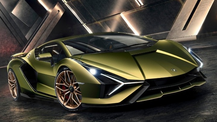 Η νέα υβριδική Lamborghini Sian, που αποδίδει 819 ίππους, παρουσιάστηκε στη Διεθνή Έκθεση της Φρανκφούρτης