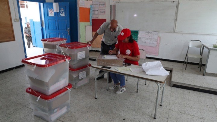 Τυνησία: Άρχισε η ψηφοφορία για τις προεδρικές εκλογές