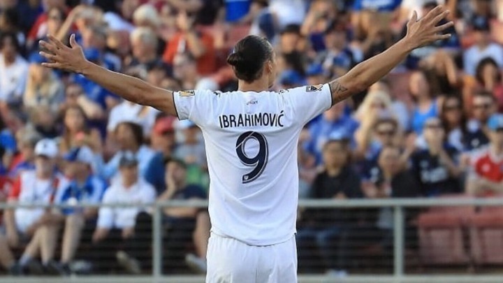 Τρία γκολ ο Ζλάταν, 7-2 οι Γκάλαξι