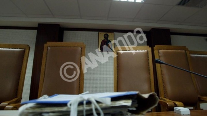 Ανακοινώνεται στην Ολομέλεια της Βουλής η διαβίβαση της δικογραφίας για τη Novartis