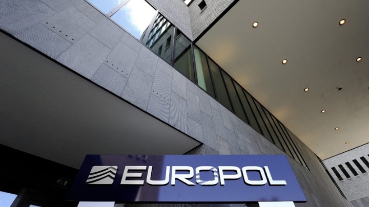 Eξαρθρώθηκε τεράστιο δίκτυο πειρατείας συνδρομητικών δικτύων