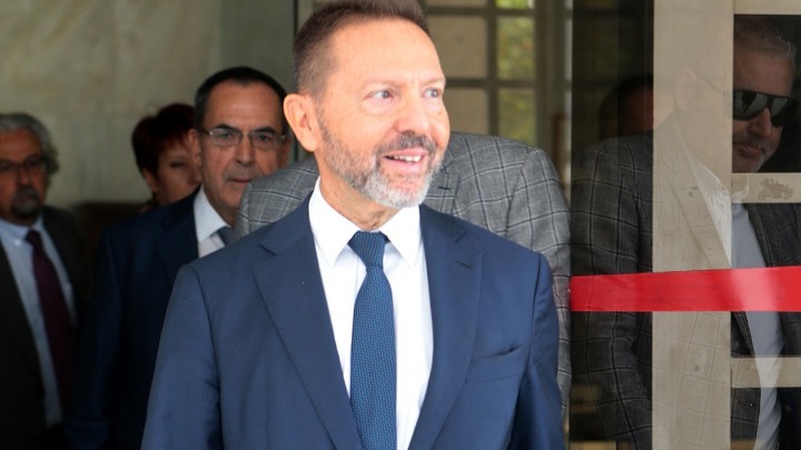 Κατέθεσε για τη Novartis ο Γιάννης Στουρνάρας