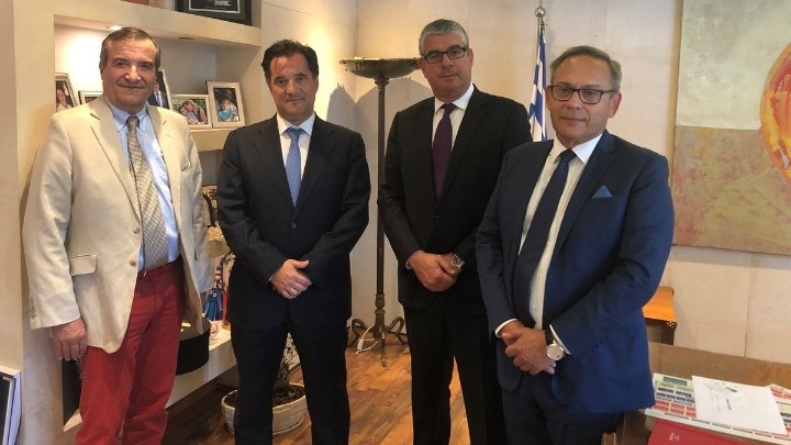 Επαφές του Άδ. Γεωργιάδη με επενδυτές – Άμεσα προγραμματίζεται συνεδρίαση του ΚΣΔ για τουριστική επένδυση στη Μύκονο