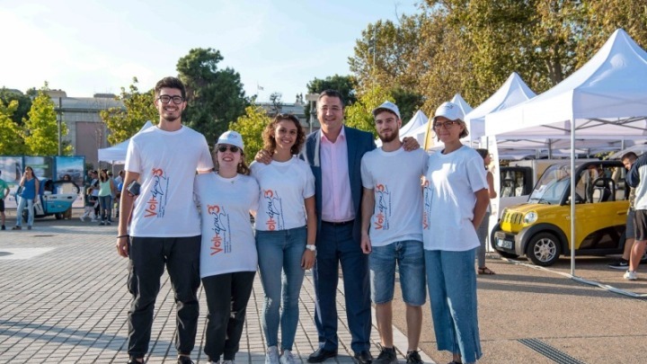 Χίλια ευρώ, όσα και τα χιλιόμετρα που έκαναν δήμαρχοι και επισκέπτες με ποδήλατα, θα δοθούν στο “Χαμόγελο του Παιδιού”