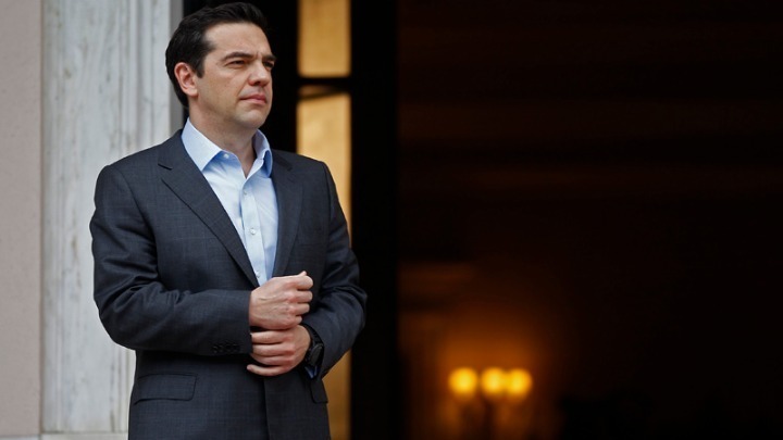 Κριτική Τσίπρα στην κυβέρνηση για την επιχείρηση εκκένωσης του πρώην σχολείου στα Εξάρχεια