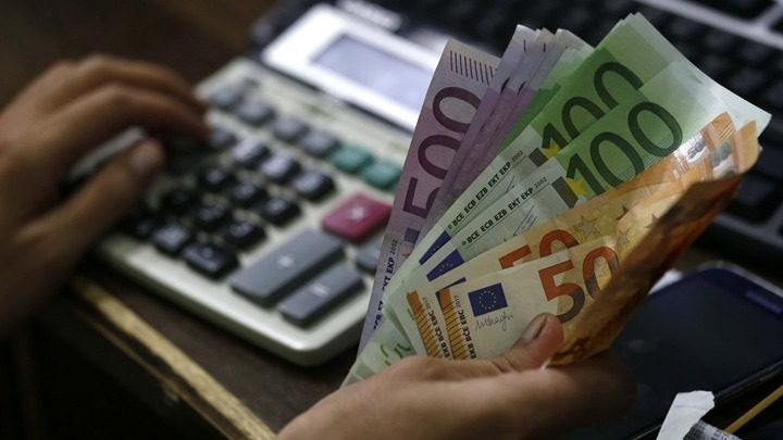Πώς κατοχυρώνεται το δικαίωμα ένταξης ασφαλισμένων και συνταξιούχων στη ρύθμιση των 120 δόσεων