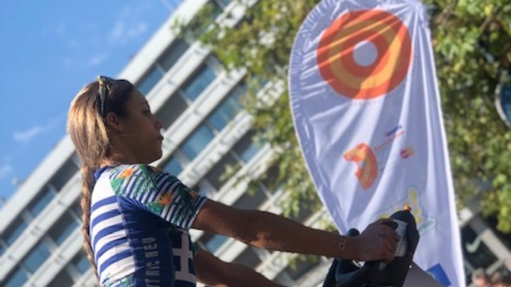 Στατική ποδηλασία και «μαραθώνιος αγάπης» στο Σύνταγμα με μεγάλη συμμετοχή