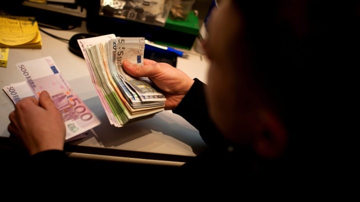 Αύξηση εκκρεμών επιστροφών φόρων τον Ιούλιο