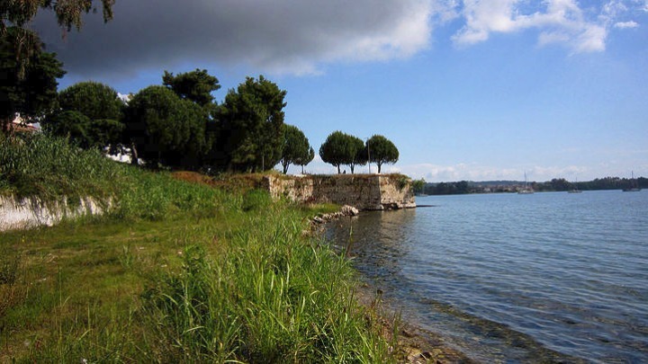 Ζητήματα αποκατάστασης περιοχών σε τμήματα αιγιαλού συζήτησαν ο επιθεωρητής Β. Ελλάδος του Λιμενικού Σώματος με την αντιπεριφερειάρχη Θεσσαλονίκης