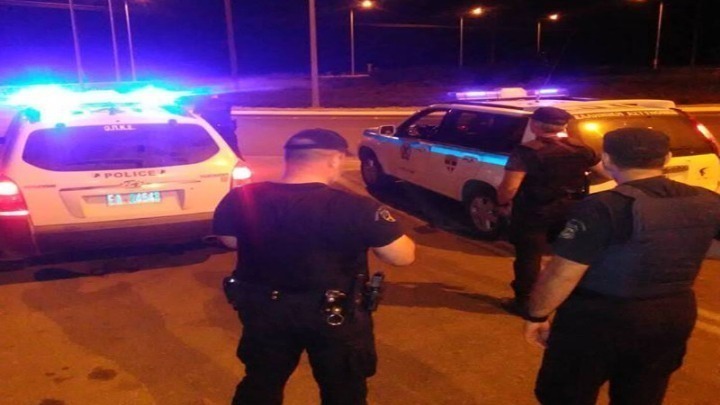Συνελήφθη νεαρός που επιτέθηκε σε δύο ομοεθνείς τους και τους τραυμάτισε