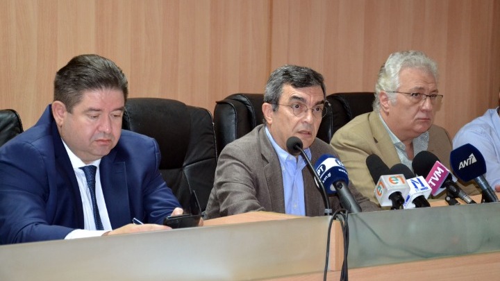 Λ.Οικονόμου: Διερχόμεθα μία εθνική κρίση, απαιτείται να την αντιμετωπίσουμε όλοι μαζί