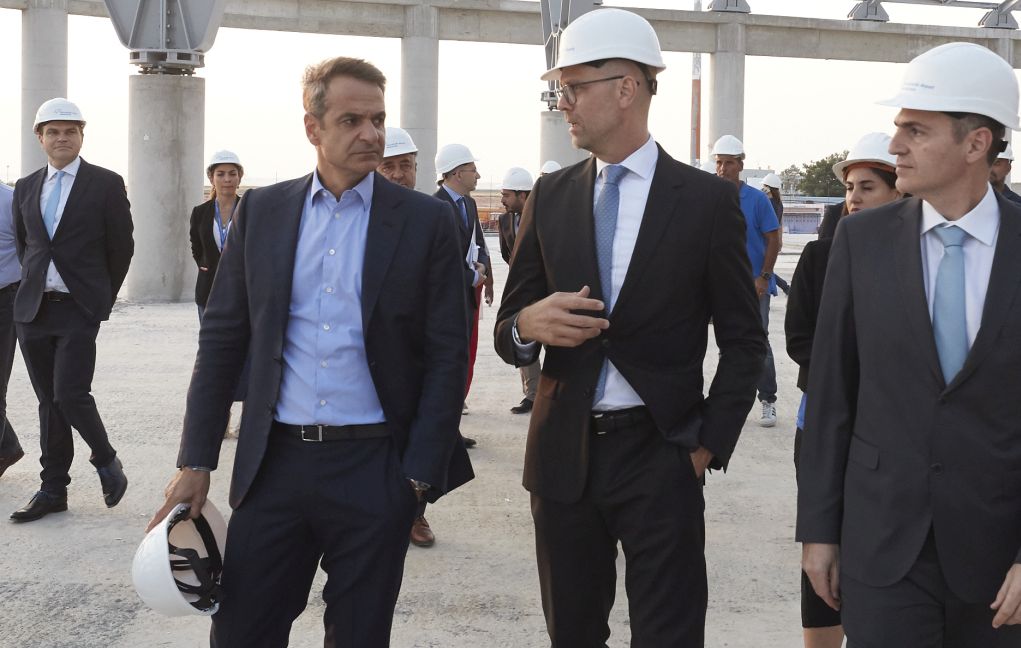 Στο «Μακεδονία» η πρώτη στάση Μητσοτάκη