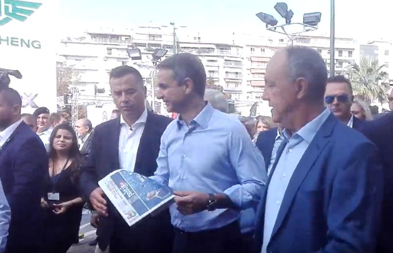 Ο Κυριάκος Μητσοτάκης με την Politik (vd)